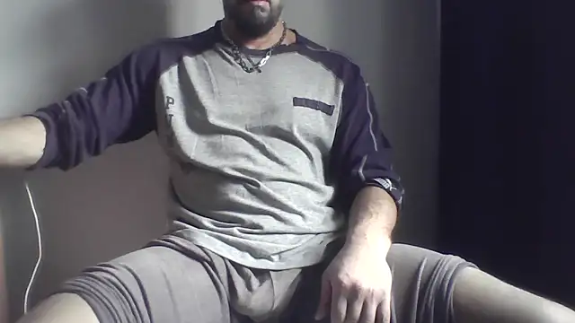 Snapshot of fl3xxx1 chatting on December 14, 2025, 10:43 am fl3xxx1 online show from December 14, 2025, 10:43 am