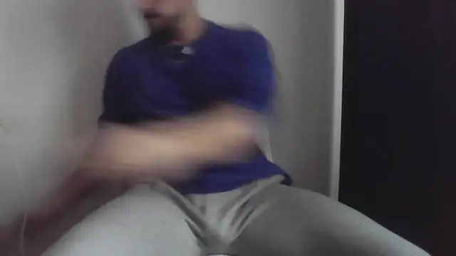 Snapshot of fl3xxx1 chatting on December 4, 2025, 10:36 am fl3xxx1 online show from December 4, 2025, 10:36 am