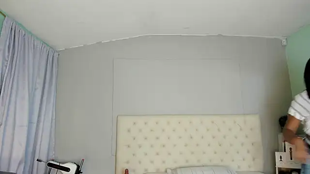 nami sam01 online show from September 26, 2025, 5:09 pm