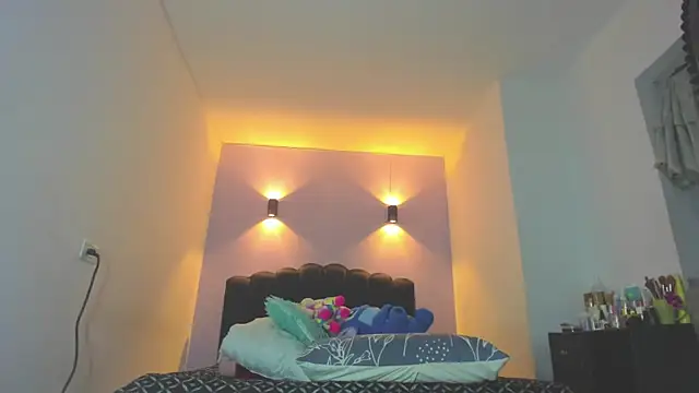 Snapshot of Sofia_Clauss_ chatting on May 4, 2026, 4:16 am Sofia Clauss online show from May 4, 2026, 4:16 am