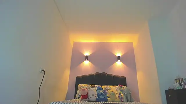 Snapshot of Sofia_Clauss_ chatting on May 9, 2026, 4:49 am Sofia Clauss online show from May 9, 2026, 4:49 am