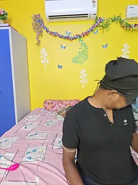 Snapshot of OrgsmMust chatting on March 24, 2026, 6:19 pm OrgsmMust online show from March 24, 2026, 6:19 pm