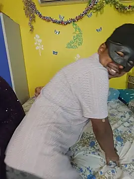 Snapshot of OrgsmMust chatting on March 28, 2026, 7:26 pm OrgsmMust online show from March 28, 2026, 7:26 pm