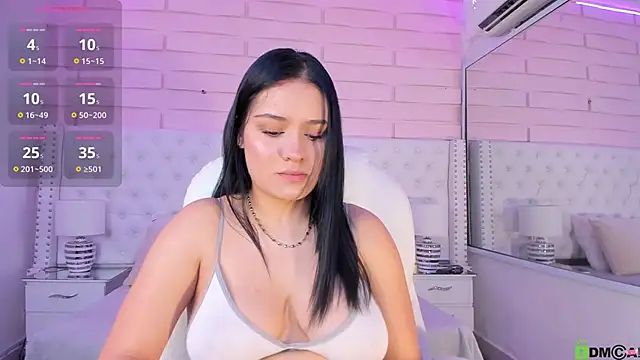 Snapshot of Yaaky_ chatting on February 11, 2025, 9:46 pm Yaaky online show from February 11, 2025, 9:46 pm