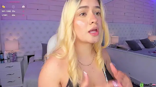 Snapshot of Yaaky_ chatting on December 24, 2024, 4:55 am Yaaky online show from December 24, 2024, 4:55 am