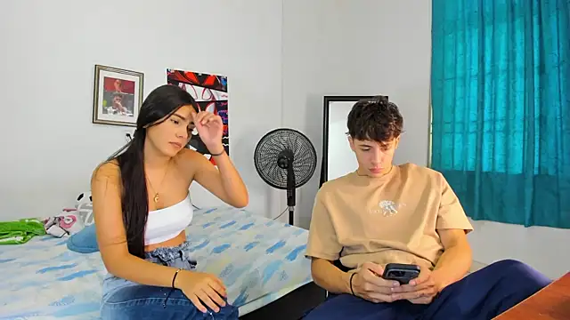 Snapshot of AlessandroDybala chatting on July 15, 2026, 12:56 pm AlessandroDybala online show from July 15, 2026, 12:56 pm