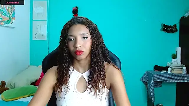 Snapshot of sensitive_brunette chatting on January 11, 2026, 12:39 am sensitive brunette online show from January 11, 2026, 12:39 am