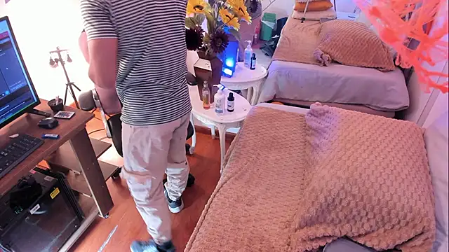 Snapshot of Tom_cooper_ chatting on October 21, 2025, 12:59 pm Tom cooper online show from October 21, 2025, 12:59 pm