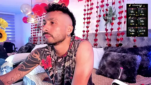 Snapshot of Tom_cooper_ chatting on September 17, 2025, 11:45 am Tom cooper online show from September 17, 2025, 11:45 am