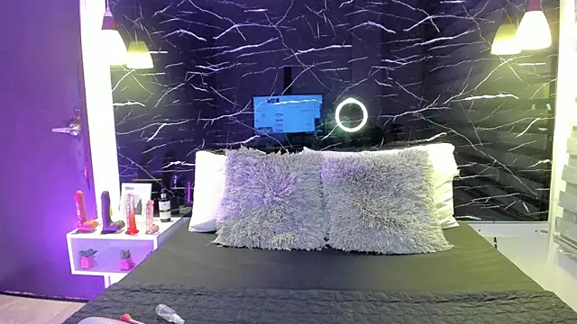 Sofiia-Rubb online show from November 5, 2025, 4:15 am