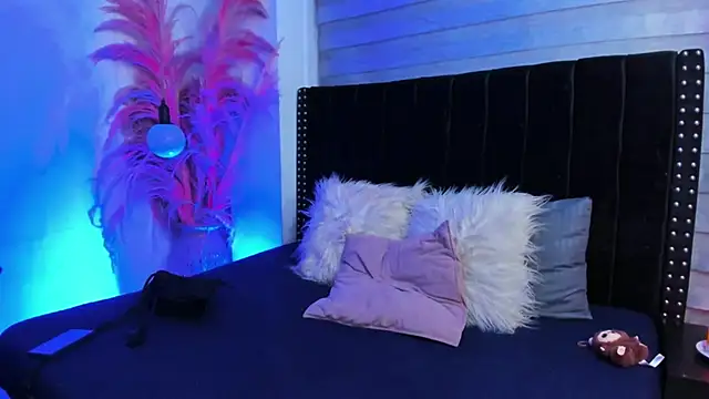 Sofiia-Rubb online show from September 24, 2025, 5:47 am