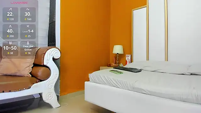 Snapshot of FOXYRIVER_ chatting on January 6, 2026, 12:09 pm FOXYRIVER online show from January 6, 2026, 12:09 pm