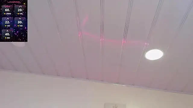 Snapshot of candy_lux_ chatting on March 11, 2026, 9:09 pm candy lux online show from March 11, 2026, 9:09 pm