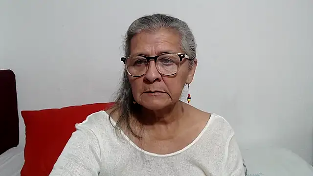 candy mature  online show from May 20, 2026, 11:24 pm