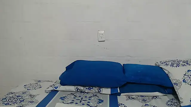 candy mature  online show from November 18, 2025, 11:26 pm