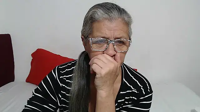 candy mature  online show from May 14, 2026, 11:29 am