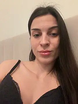 RebecaMur online show from March 24, 2026, 9:48 pm