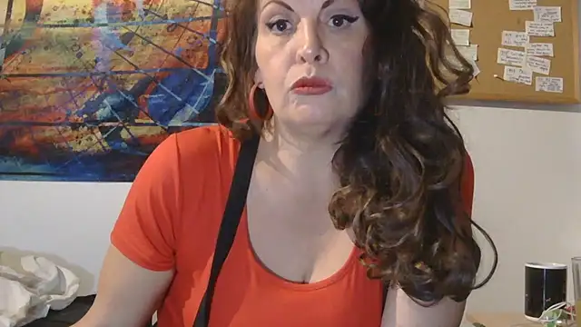 Snapshot of HeyyImHarlowe chatting on February 23, 2025, 12:41 am HeyyImHarlowe online show from February 23, 2025, 12:41 am