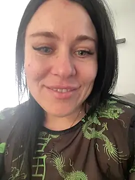 CuteNata online show from March 21, 2025, 2:40 pm