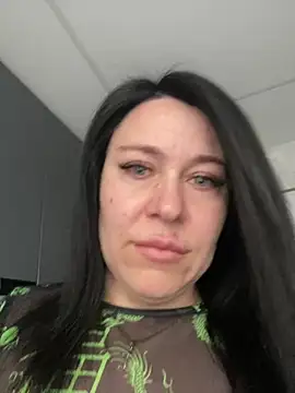 CuteNata online show from March 3, 2025, 9:13 am