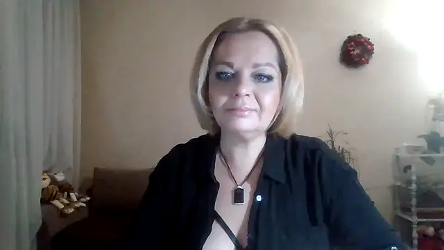 Snapshot of SofiyaPetrova chatting on February 9, 2025, 5:22 pm SofiyaPetrova online show from February 9, 2025, 5:22 pm
