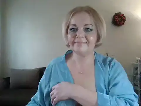 Snapshot of SofiyaPetrova chatting on March 10, 2025, 3:30 pm SofiyaPetrova online show from March 10, 2025, 3:30 pm