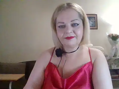 Snapshot of SofiyaPetrova chatting on December 4, 2025, 5:45 pm SofiyaPetrova online show from December 4, 2025, 5:45 pm