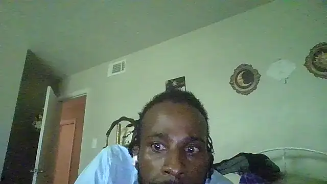 Snapshot of razzynolight chatting on June 4, 2026, 6:34 pm razzynolight online show from June 4, 2026, 6:34 pm