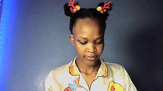 Snapshot of cyberbunnie chatting on January 9, 2025, 2:54 am cyberbunnie online show from January 9, 2025, 2:54 am