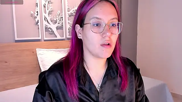 sweet--emily online show from December 14, 2025, 2:51 am