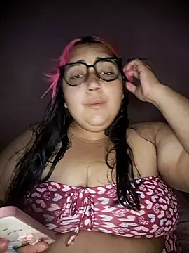 BURNINGROSEBBW22 online show from February 5, 2026, 3:46 am