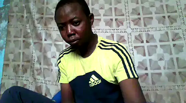 Snapshot of little__joy chatting on February 16, 2025, 12:32 pm little joy online show from February 16, 2025, 12:32 pm