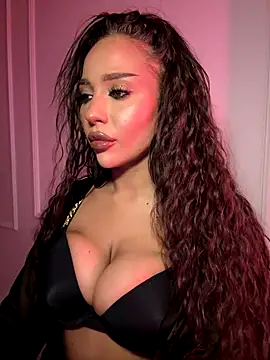 Snapshot of CardiSweetBaby chatting on November 14, 2025, 2:10 pm CardiSweetBaby online show from November 14, 2025, 2:10 pm