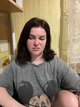 Karolina llove online show from March 15, 2025, 3:18 am