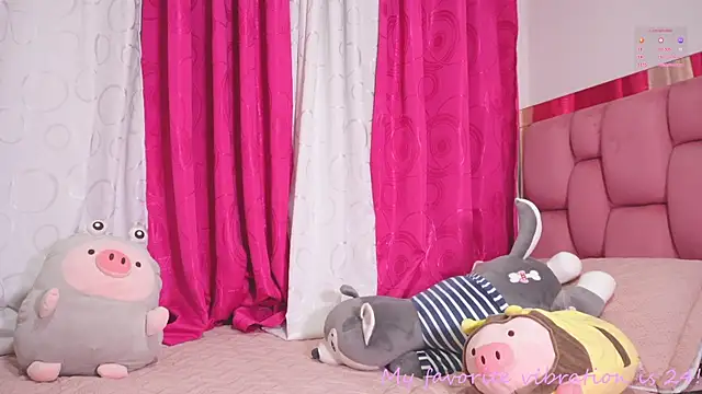 Snapshot of valerymonroe chatting on September 14, 2025, 1:39 am valerymonroe online show from September 14, 2025, 1:39 am