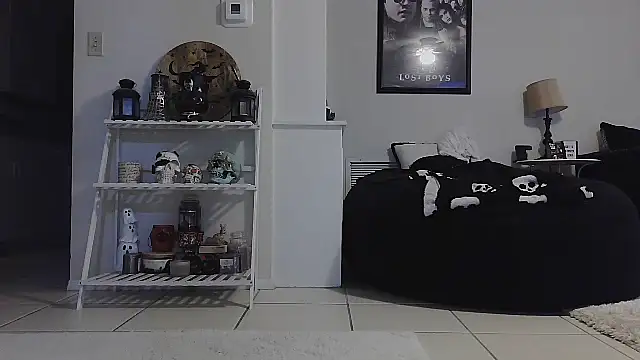 CrystalLakeXO online show from September 9, 2025, 5:06 am