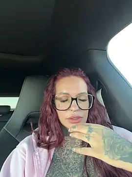 Snapshot of AileenInkOfficial chatting on March 22, 2026, 9:11 am AileenInkOfficial online show from March 22, 2026, 9:11 am