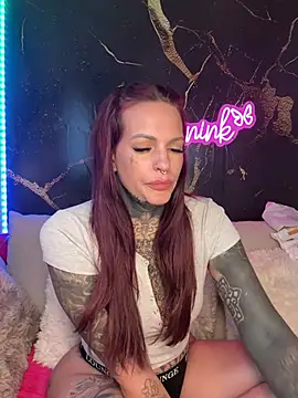 Snapshot of AileenInkOfficial chatting on April 5, 2026, 4:35 pm AileenInkOfficial online show from April 5, 2026, 4:35 pm