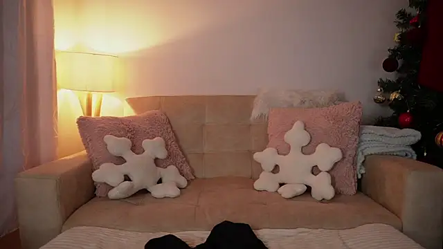 Snapshot of SaraParisi chatting on November 26, 2025, 10:54 pm SaraParisi online show from November 26, 2025, 10:54 pm