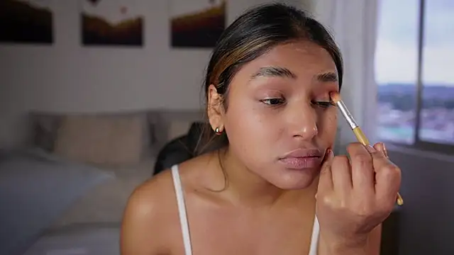 Snapshot of SaraParisi chatting on October 23, 2025, 10:30 pm SaraParisi online show from October 23, 2025, 10:30 pm