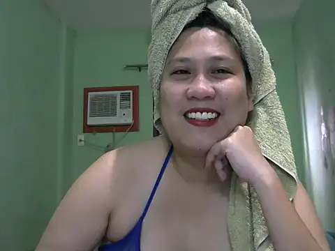 Snapshot of sweetsexysmile chatting on December 19, 2025, 1:31 am sweetsexysmile online show from December 19, 2025, 1:31 am