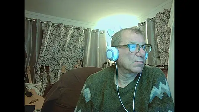 Snapshot of coryassman chatting on April 11, 2026, 9:57 am coryassman online show from April 11, 2026, 9:57 am