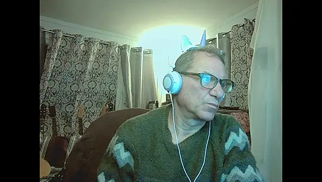 Snapshot of coryassman chatting on April 13, 2026, 11:03 am coryassman online show from April 13, 2026, 11:03 am