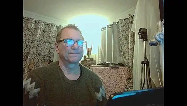 Snapshot of coryassman chatting on April 23, 2026, 7:48 am coryassman online show from April 23, 2026, 7:48 am