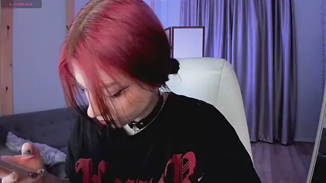 arielabradberry online show from March 13, 2025, 3:50 pm