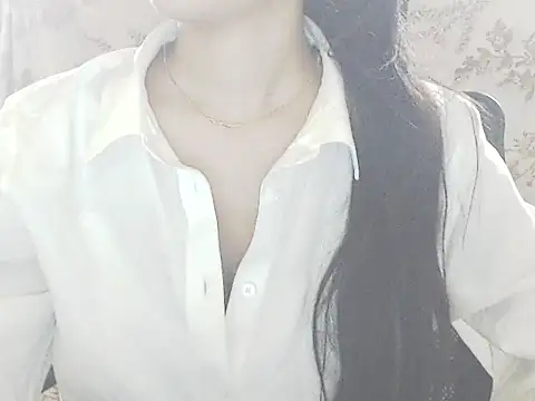 Snapshot of emma_06@xh chatting on June 11, 2026, 8:44 am emma 06xh online show from June 11, 2026, 8:44 am
