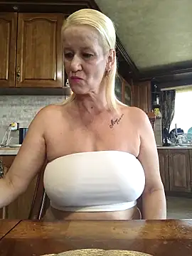 Lotus-blume1 online show from September 12, 2025, 8:36 am