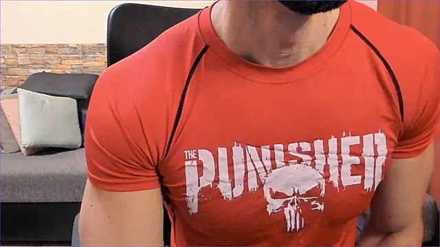 Snapshot of HotHunkTrainer chatting on November 16, 2025, 8:41 am HotHunkTrainer online show from November 16, 2025, 8:41 am