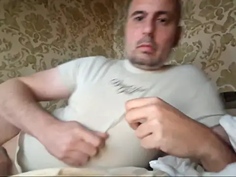 Snapshot of Basszos88i chatting on October 25, 2025, 3:45 pm Basszos88i online show from October 25, 2025, 3:45 pm