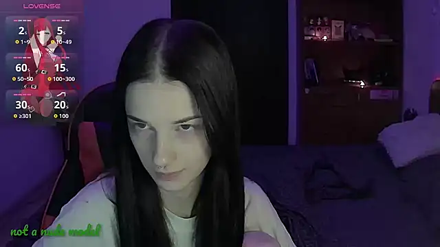 Snapshot of Miya_Dream_UKR chatting on November 23, 2025, 1:26 am Miya Dream UKR online show from November 23, 2025, 1:26 am